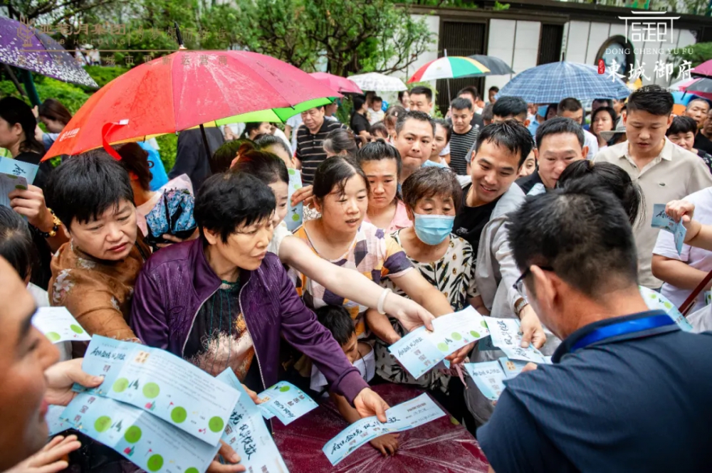 1722221455676459.png 640 (11.webp.png